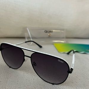 Quay high key rivet aviator sunglasses